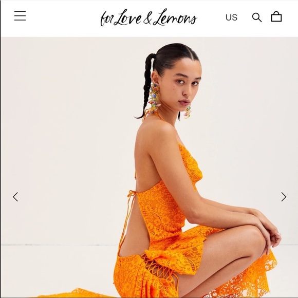 For Love and Lemons Carmela Flower Earrings - Picture 7 of 13